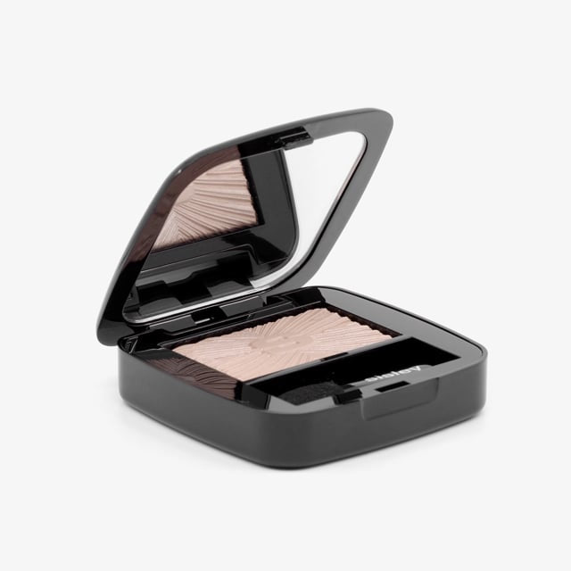 gid://shopify/Product/8252658221251_1