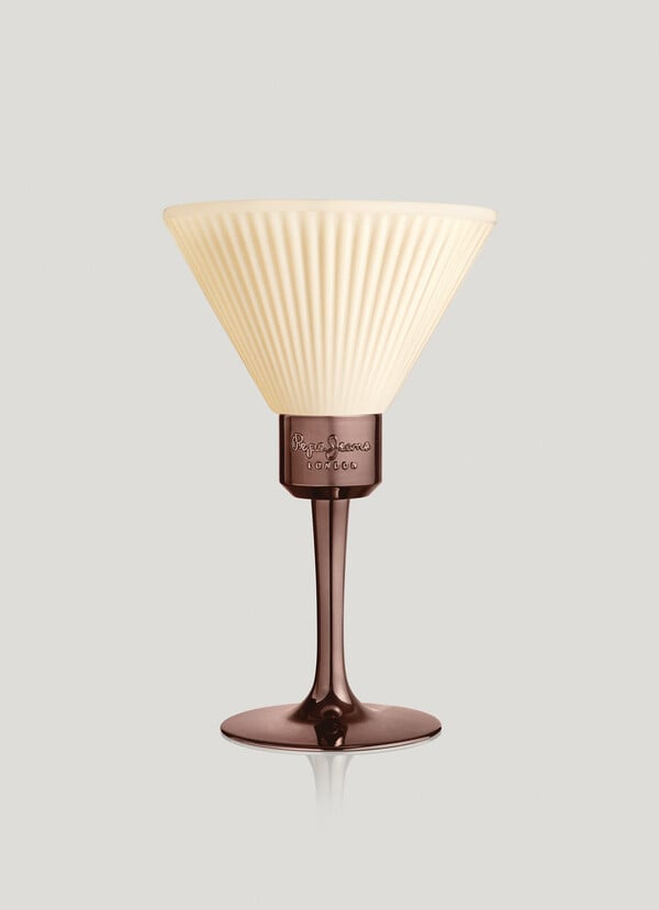 gid://shopify/Product/8252915548355_1